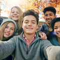 Selfies, Handy & Co: Wie tickt die Jugend von heute?